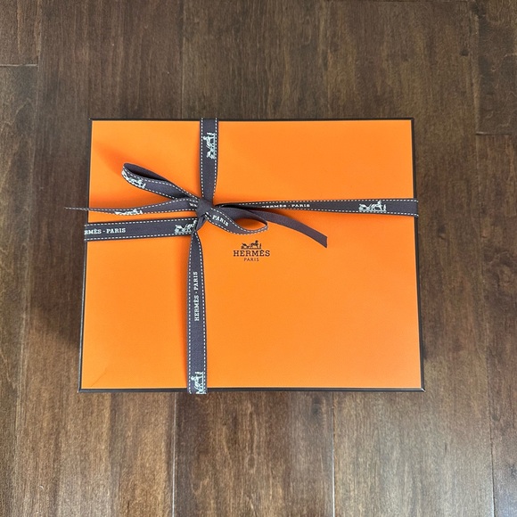 Hermes Mini Evelyn in Gold color with Palladium Hardware - Picture 7 of 7